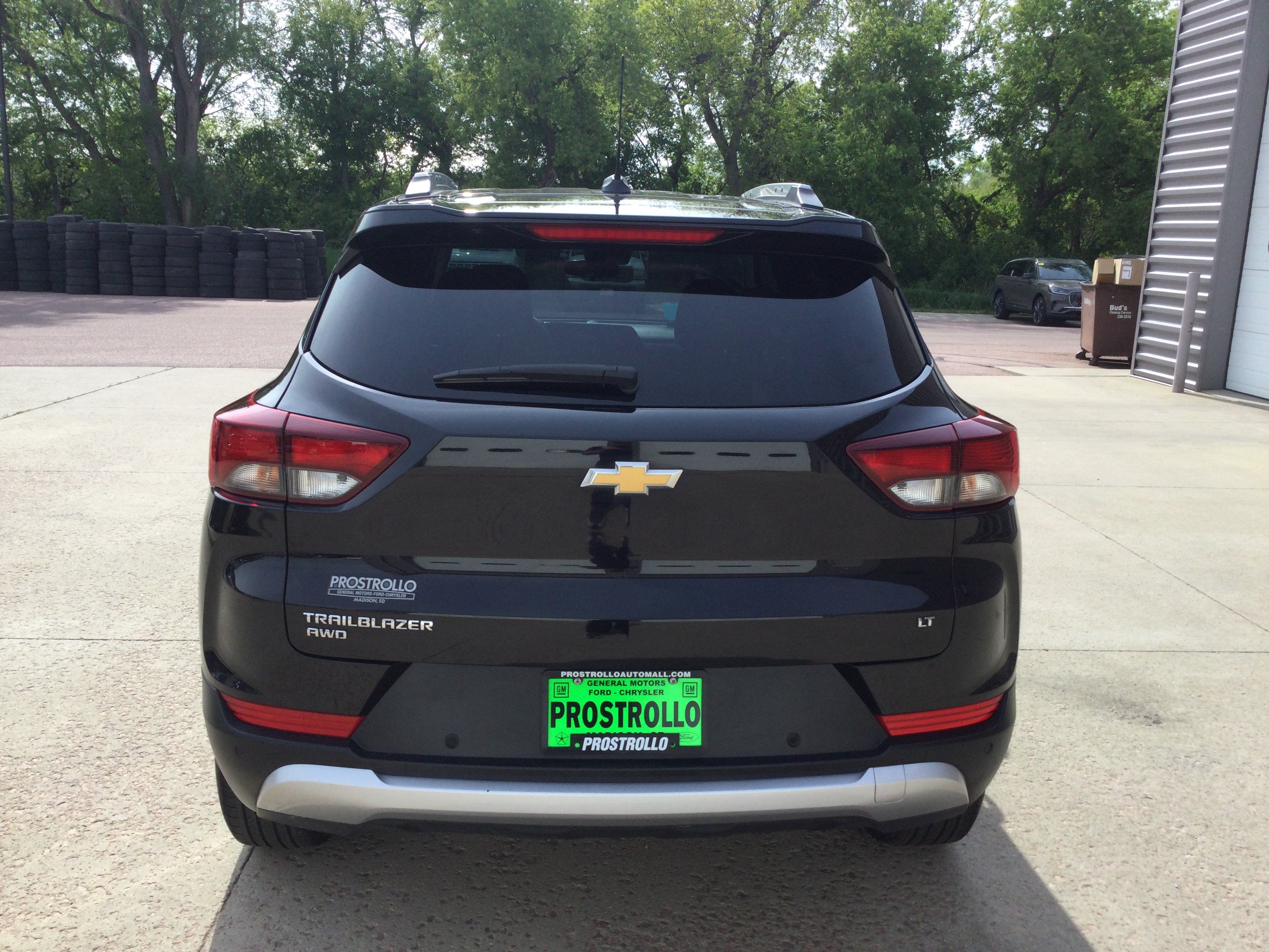 Used 2025 Chevrolet TrailBlazer LT w/ LT Cold Weather Package AWD/4WD image 4