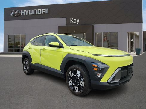 Used 2024 Hyundai Kona SEL AWD/4WD image 1