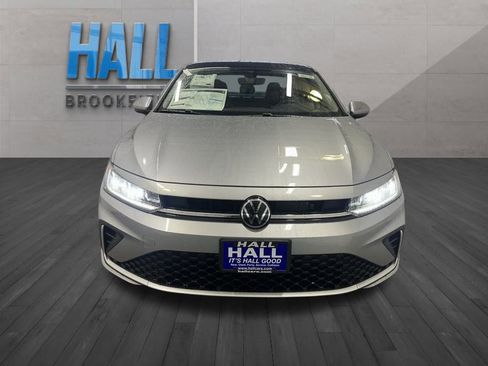 New 2026 Volkswagen Jetta SE image 8