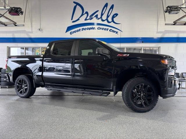 Used 2021 Chevrolet Silverado 1500 Custom Trail Boss AWD/4WD image 1