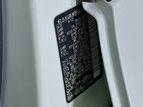 Used 2012 Nissan Juke SL image 12