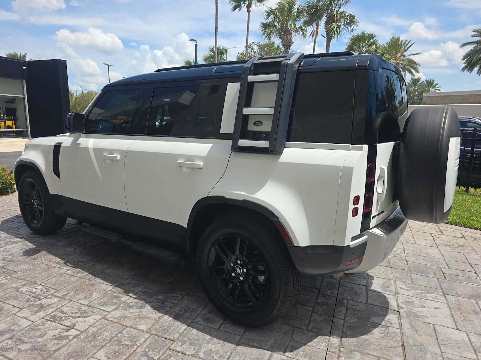 Used 2020 Land Rover Defender 110 S AWD/4WD image 6