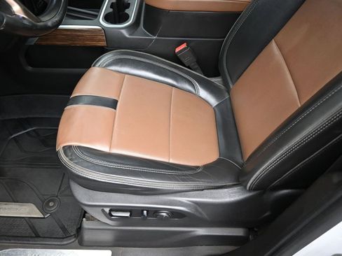 Used 2021 Chevrolet Silverado 3500 High Country image 10