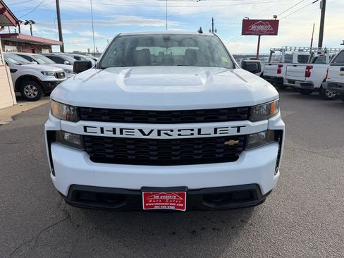 Used 2021 Chevrolet Silverado 1500 Custom image 3