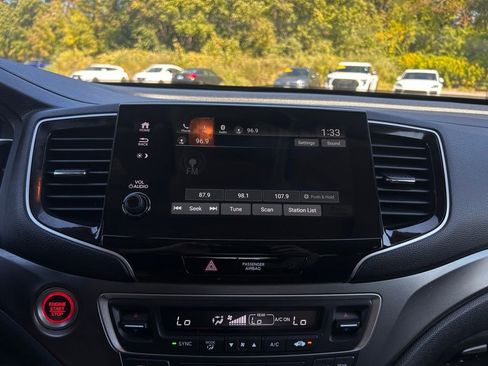 Used 2022 Honda Pilot EX-L image 17