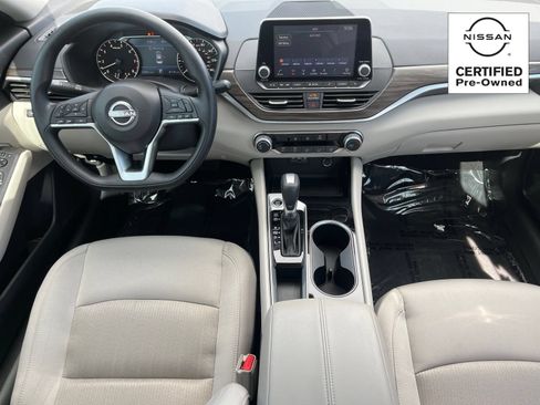 Certified 2024 Nissan Altima 2.5 SV FWD image 12