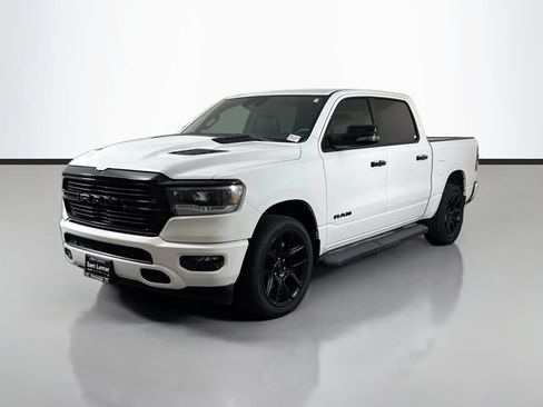 Used 2023 RAM 1500 Laramie AWD/4WD image 3