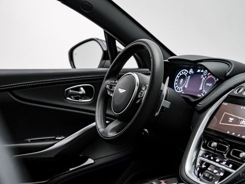 Used 2023 Aston Martin DBX 707 image 40