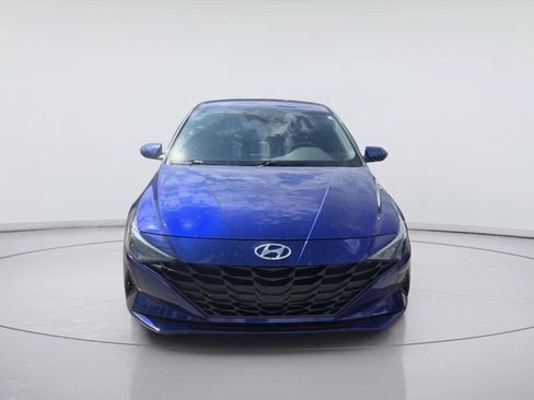Used 2023 Hyundai Elantra SEL FWD image 2