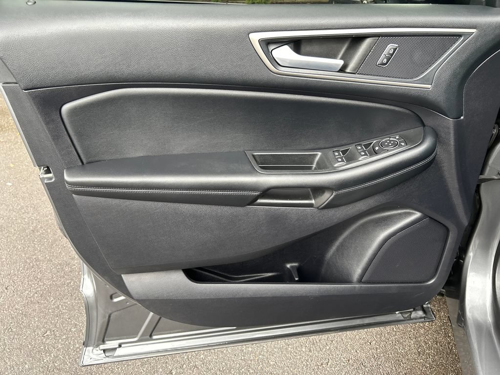Used 2022 Ford Edge SEL w/ Convenience Package AWD/4WD image 19