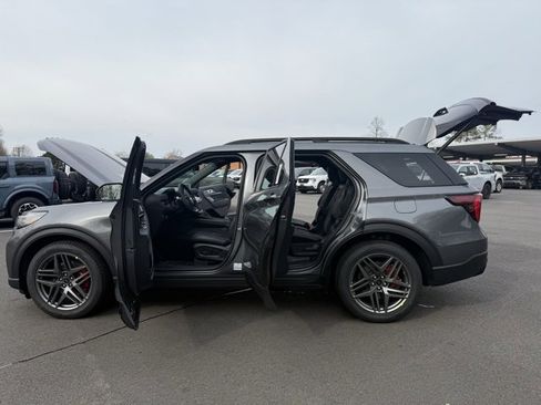 New 2026 Ford Explorer ST w/ Sun And Sound Package image 26