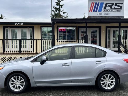 Used 2014 Subaru Impreza 2.0i Premium w/ All-Weather Package w/CVT AWD/4WD image 2