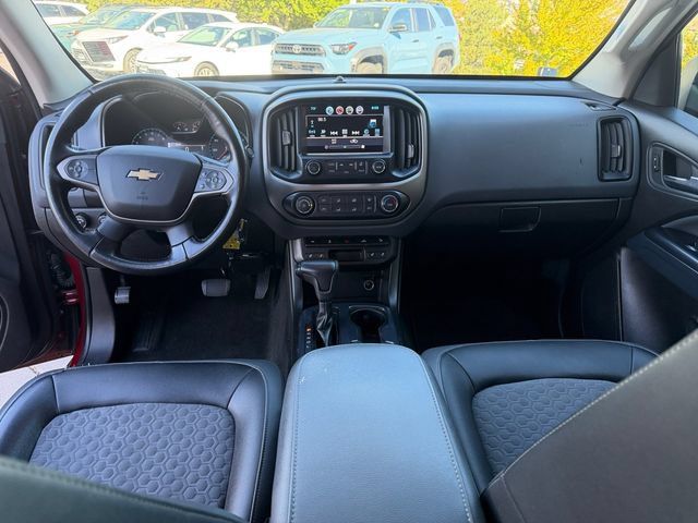 Used 2017 Chevrolet Colorado Z71 AWD/4WD image 17