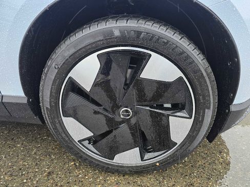 New 2026 Volvo EX30 Plus image 9