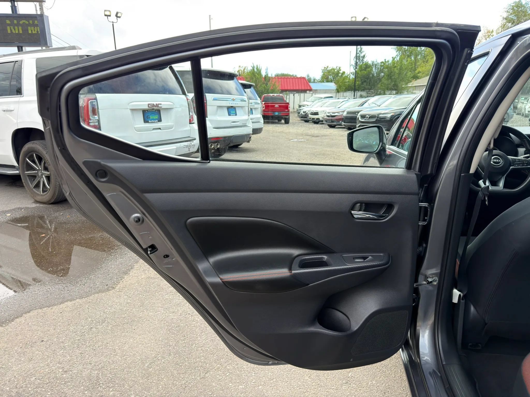Used 2023 Nissan Versa SR w/ Trunk Package FWD image 26