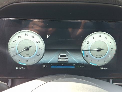 Used 2023 Hyundai Elantra Limited image 22