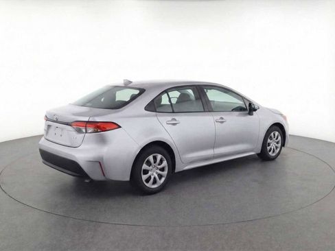 Used 2024 Toyota Corolla LE image 6