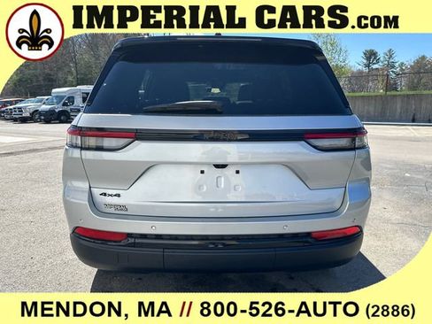 New 2025 Jeep Grand Cherokee Limited AWD/4WD image 9