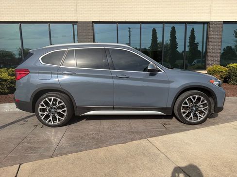 Used 2021 BMW X1 sDrive28i w/ Convenience Package FWD image 2