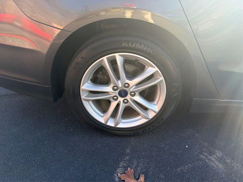 Used 2018 Ford Fusion S image 31