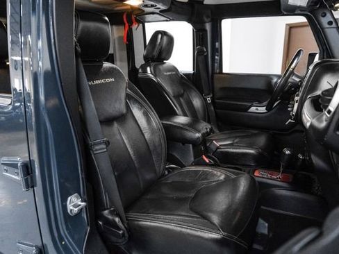 Used 2016 Jeep Wrangler Unlimited Rubicon image 30