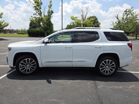 Used 2023 GMC Acadia Denali w/ Denali Technology Package FWD image 22