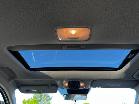 Used 2024 Hyundai Elantra SEL w/ Convenience Package image 20