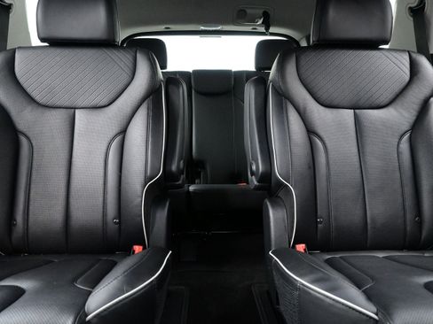 Certified 2023 Hyundai Palisade SEL w/ Premium Package image 16