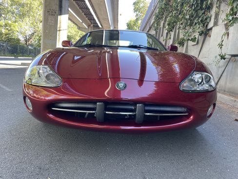 Used 2004 Jaguar XK8 Convertible RWD image 12