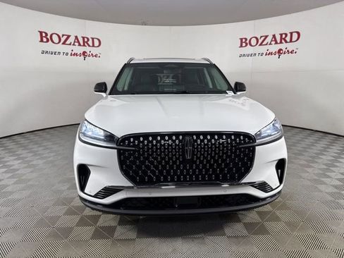 New 2025 Lincoln Aviator Premiere image 2