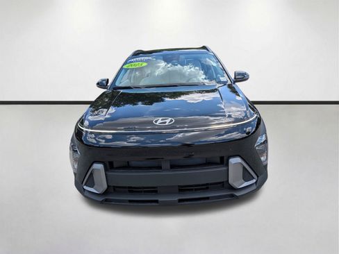 Used 2025 Hyundai Kona SEL FWD image 9