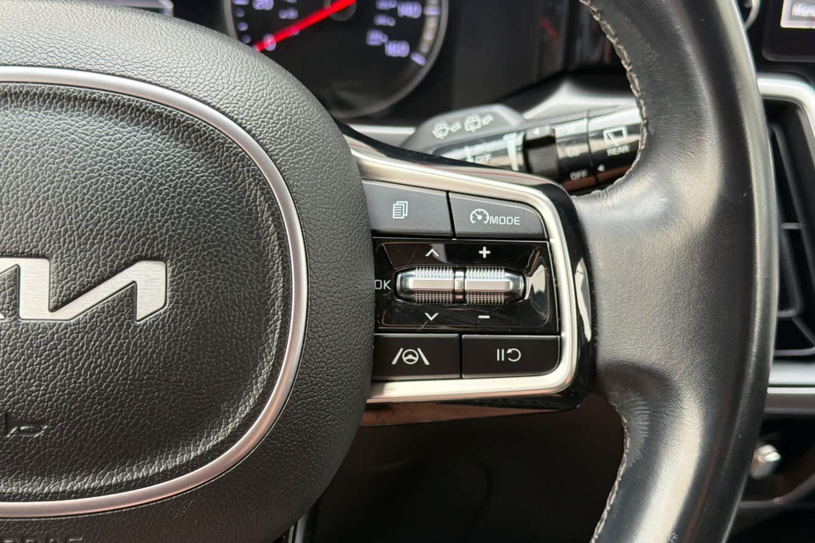Used 2022 Kia Sorento S FWD image 29