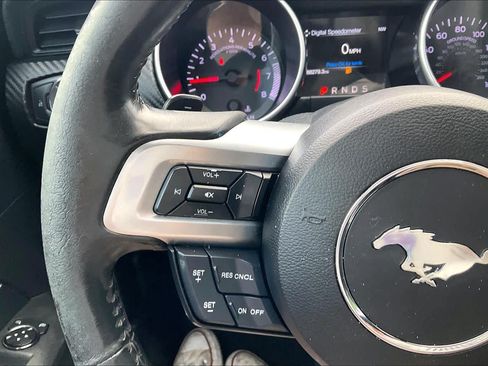 Used 2018 Ford Mustang Coupe RWD image 22