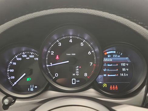 New 2026 Porsche Macan image 19