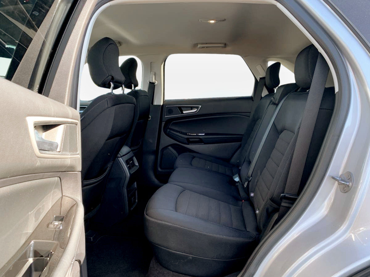 Used 2019 Ford Edge SEL AWD/4WD image 14