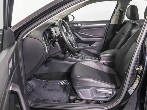 Used 2019 Volkswagen Jetta SEL w/ Cold Weather Package FWD image 7
