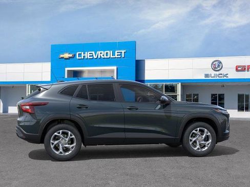 New 2026 Chevrolet Trax LS w/ LS Convenience Package image 24