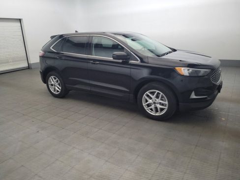 Used 2024 Ford Edge SEL image 11