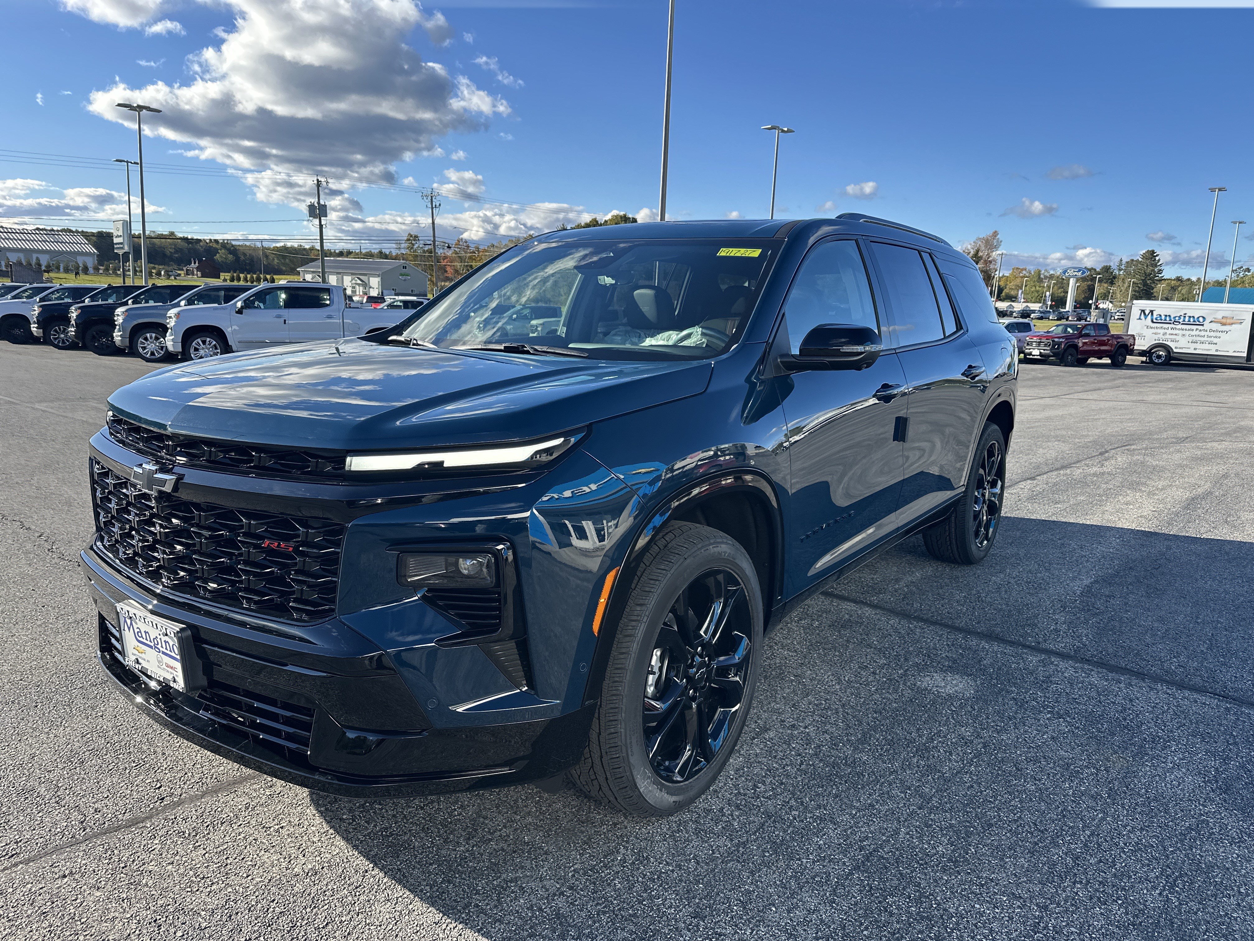 New 2027 Chevrolet Traverse RS AWD/4WD image 3