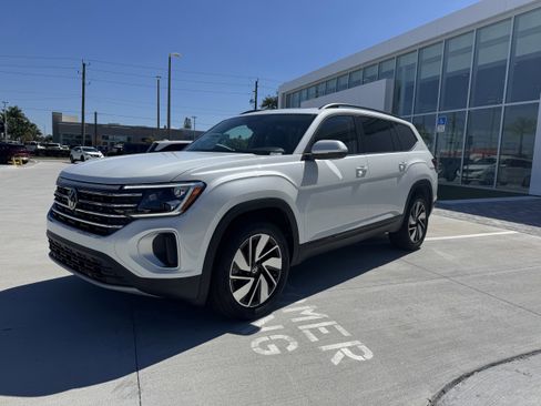 New 2026 Volkswagen Atlas SE image 7