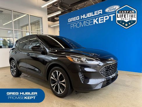 Used 2022 Ford Escape SE w/ SE Sport Appearance Package image 1