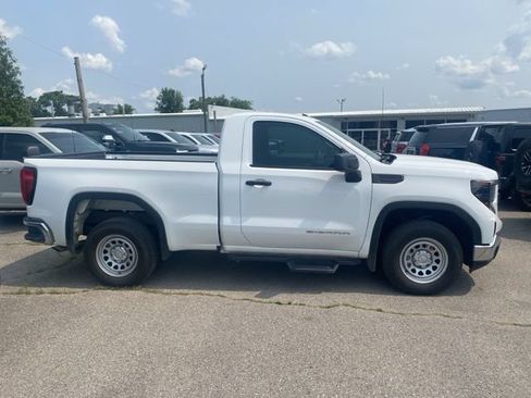 Used 2024 GMC Sierra 1500 Pro w/ Pro Value Package RWD image 7