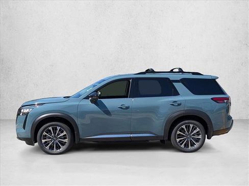 New 2026 Nissan Pathfinder Platinum FWD image 5
