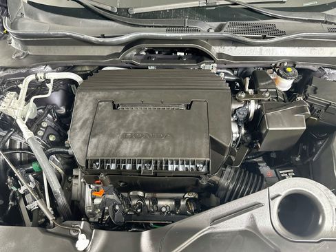 Used 2025 Honda Pilot EX-L image 34