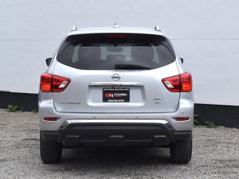 Used 2019 Nissan Pathfinder SL image 4
