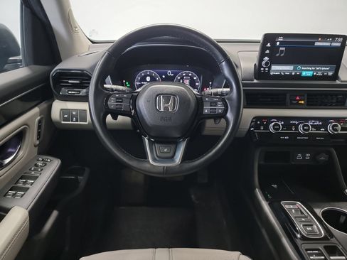 Used 2023 Honda Pilot Elite image 16