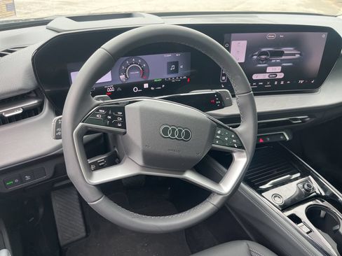 New 2026 Audi Q3 quattro 2.0T AWD/4WD image 33