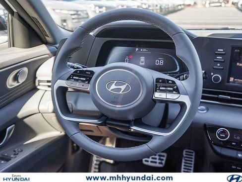 New 2026 Hyundai Elantra Sport FWD image 17