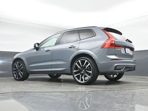Used 2023 Volvo XC60 B5 Ultimate w/ Climate Package FWD image 44
