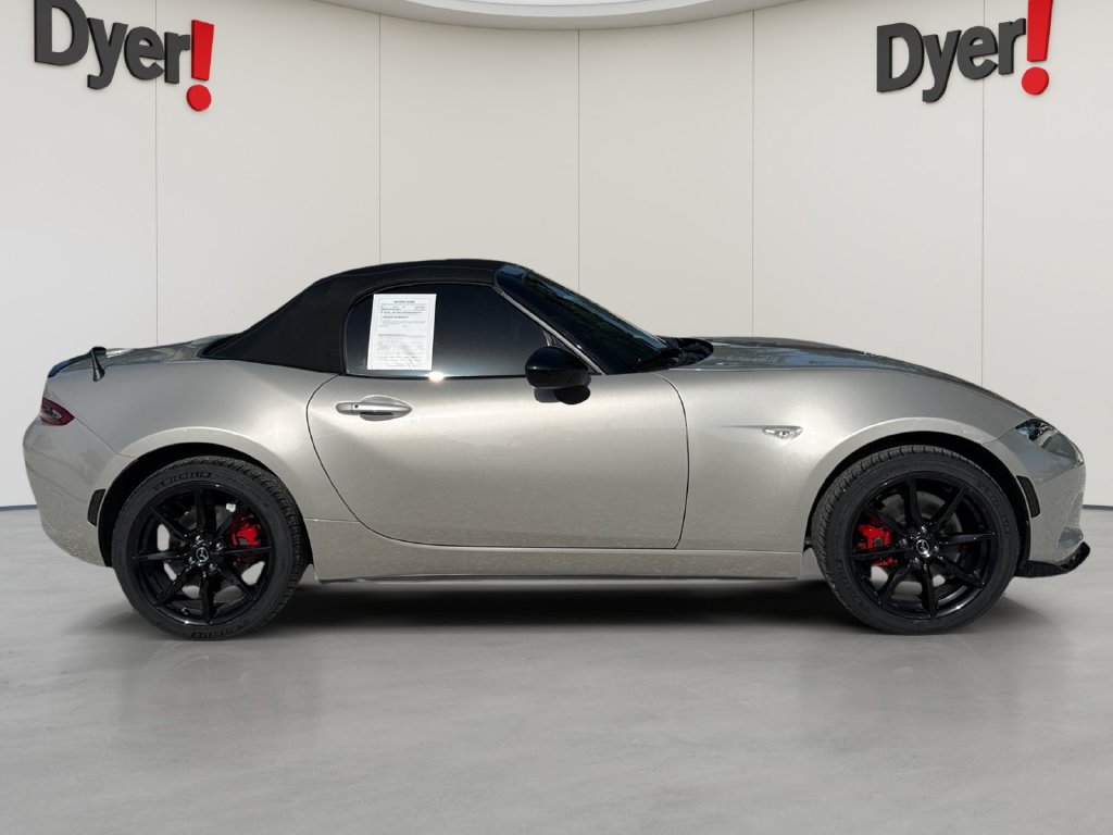 Certified 2022 MAZDA MX-5 Miata Club RWD image 6